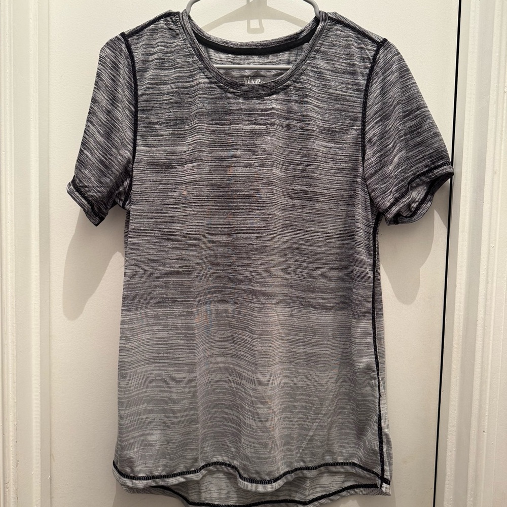 Lularoe Rise Confident Top/Activewear Size L